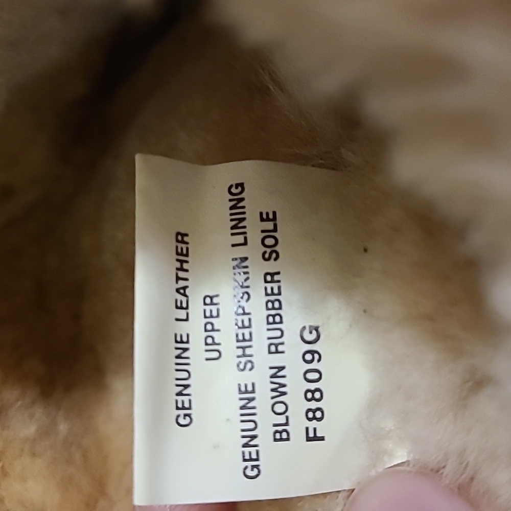 UGGS authentic - Picture 15 of 16